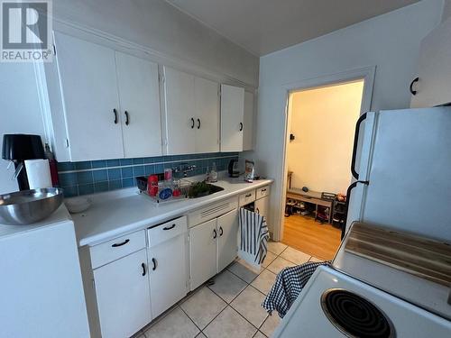 3263 Oak Street, Vancouver, BC - Indoor Photo Showing Kitchen