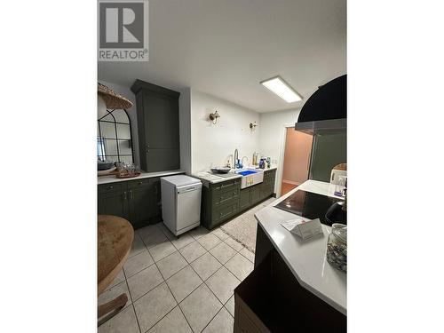 3263 Oak Street, Vancouver, BC - Indoor