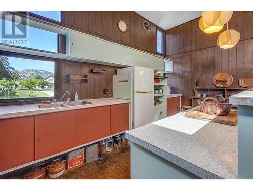 7413 Kirk Avenue, Summerland, BC - Indoor Photo Showing Kitchen With Double Sink