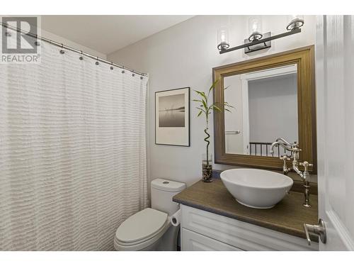 1530 Westerdale Drive, Kamloops, BC - Indoor Photo Showing Bathroom