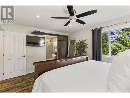 1530 Westerdale Drive, Kamloops, BC - Indoor Photo Showing Bedroom