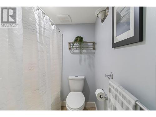 1530 Westerdale Drive, Kamloops, BC - Indoor Photo Showing Bathroom