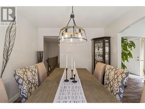 1530 Westerdale Drive, Kamloops, BC - Indoor Photo Showing Dining Room