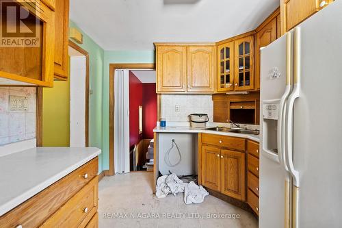 19 Christie Street, St. Catharines, ON - Indoor Photo Showing Kitchen