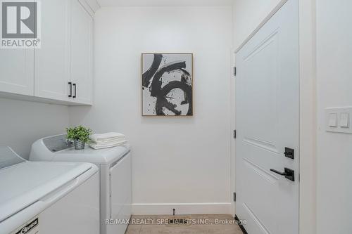 1050 Kincaid Street, North Perth (32 - Listowel), ON - Indoor Photo Showing Laundry Room