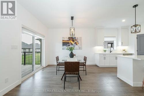 1050 Kincaid Street, North Perth (32 - Listowel), ON - Indoor Photo Showing Kitchen With Upgraded Kitchen