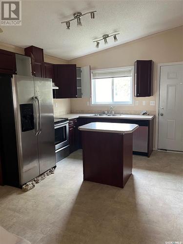 19 55 Borden Crescent, Saskatoon, SK - Indoor Photo Showing Kitchen