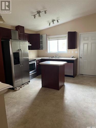 19 55 Borden Crescent, Saskatoon, SK - Indoor Photo Showing Kitchen