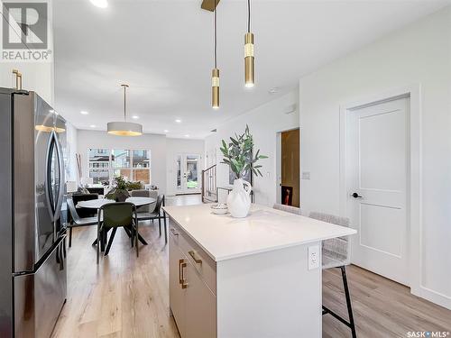 142 Taube Avenue, Saskatoon, SK - Indoor Photo Showing Kitchen With Upgraded Kitchen