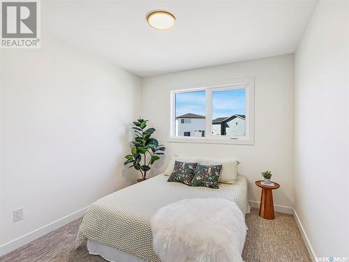 142 Taube Avenue, Saskatoon, SK - Indoor Photo Showing Bedroom