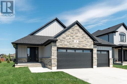 16 Kelly Drive, Zorra (Thamesford), ON - Outdoor With Facade