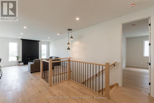 16 Kelly Drive, Zorra (Thamesford), ON - Indoor Photo Showing Other Room