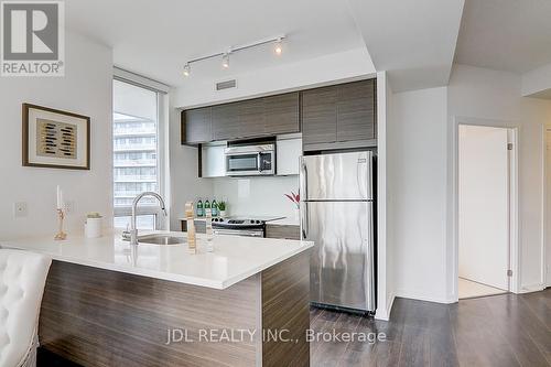 1109 - 62 Forest Manor Road, Toronto, ON - Indoor Photo Showing Kitchen With Upgraded Kitchen