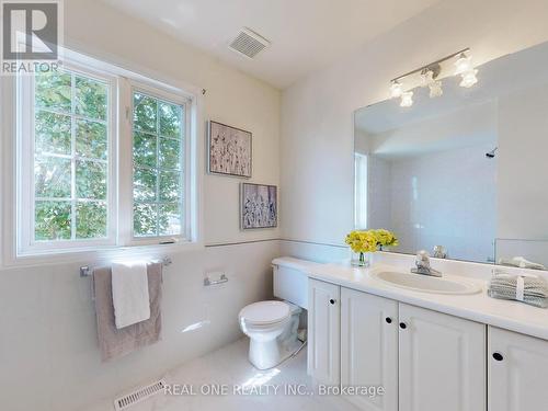 45 Freeport Drive, Toronto (Centennial Scarborough), ON - Indoor Photo Showing Bathroom