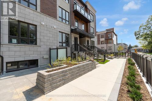 20 - 4045 Hickory Drive, Mississauga, ON - Outdoor With Balcony