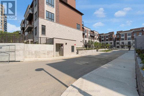 20 - 4045 Hickory Drive, Mississauga, ON - Outdoor With Facade