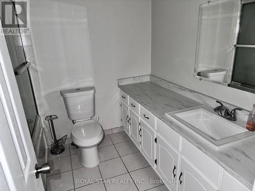 7155 Corrine Crescent, Mississauga, ON - Indoor Photo Showing Bathroom