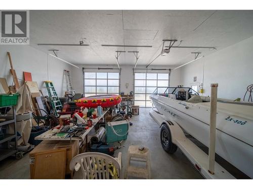 9617 Clearview  Road, Cranbrook, BC - Indoor Photo Showing Garage