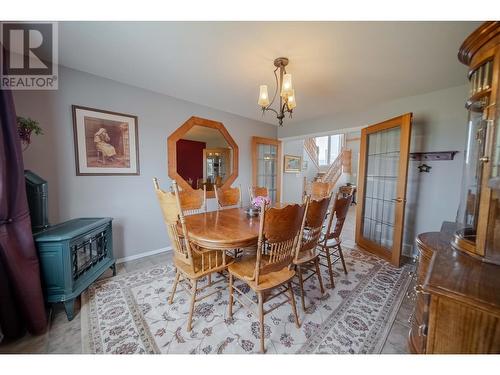 9617 Clearview  Road, Cranbrook, BC - Indoor Photo Showing Dining Room