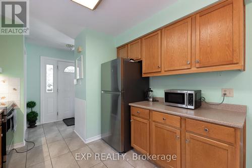 1136 Aldersbrook Road, London, ON - Indoor Photo Showing Kitchen