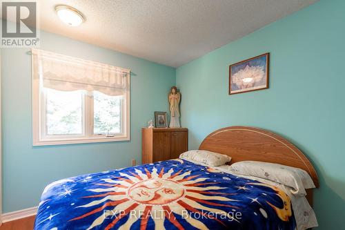 1136 Aldersbrook Road, London, ON - Indoor Photo Showing Bedroom