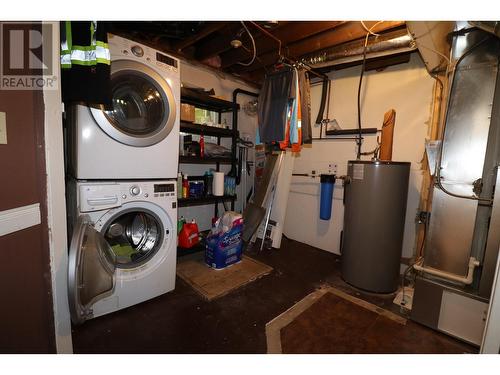 15950 Buckhorn Lake Road, Prince George, BC - Indoor Photo Showing Laundry Room