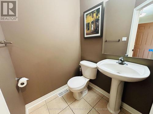 2022 Elmgrove Road, Oakville, ON - Indoor Photo Showing Bathroom