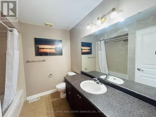 2022 Elmgrove Road, Oakville, ON - Indoor Photo Showing Bathroom