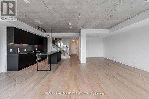 617 - 2720 Dundas Street W, Toronto (Junction Area), ON - Indoor