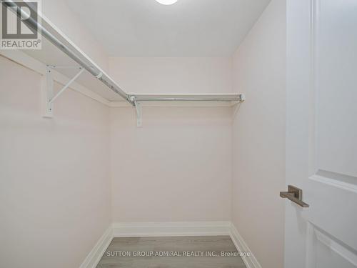 1517 - 1060 Sheppard Avenue W, Toronto (York University Heights), ON - Indoor With Storage