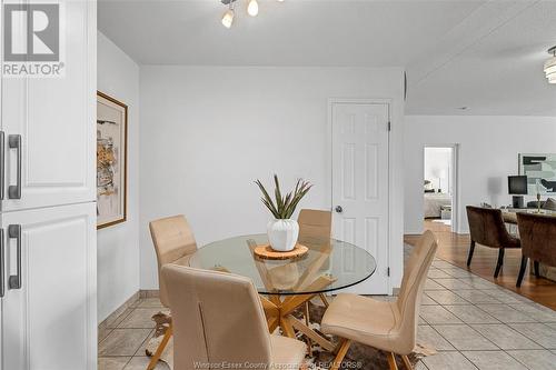 4789 Riverside Drive East Unit# 403, Windsor, ON - Indoor Photo Showing Kitchen