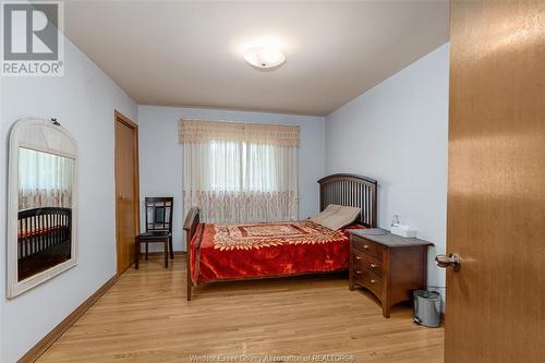 1867 Kent Street, Windsor, ON - Indoor Photo Showing Bedroom