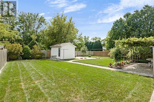 1867 Kent Street, Windsor, ON - Outdoor With Backyard