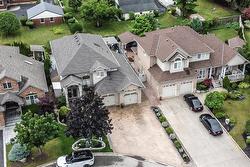 50 TUSCANI Drive  Stoney Creek, ON L8E 5W4