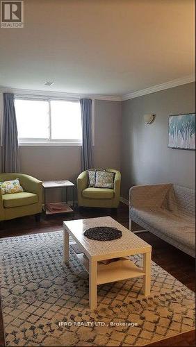 Lower - 14 Canterbury Drive, St. Catharines, ON - Indoor Photo Showing Living Room