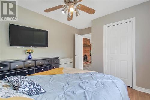 Bedroom on main level - 129 Spinnaker Way, Woodlawn, ON - Indoor Photo Showing Bedroom