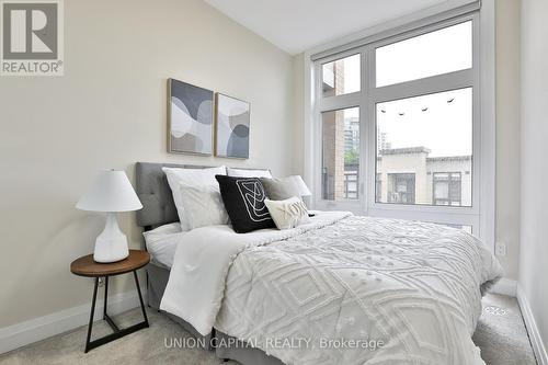 109 - 23 Eldora Avenue, Toronto, ON - Indoor Photo Showing Bedroom