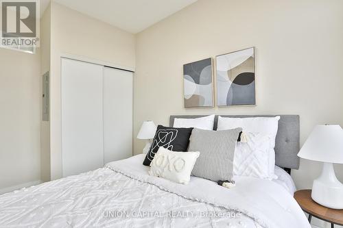 109 - 23 Eldora Avenue, Toronto, ON - Indoor Photo Showing Bedroom