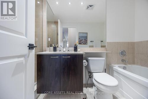 2102 - 628 Fleet Street, Toronto (Niagara), ON - Indoor Photo Showing Bathroom