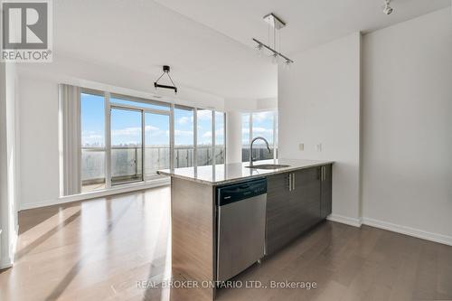 2708 - 70 Forest Manor Road, Toronto, ON - Indoor Photo Showing Kitchen