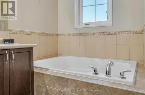 2463 Winlord Place, Oshawa (Windfields), ON - Indoor Photo Showing Bathroom