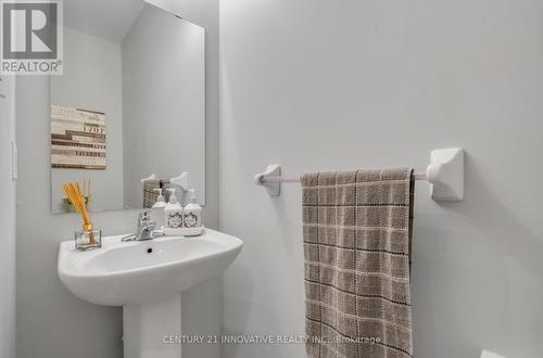 2463 Winlord Place, Oshawa (Windfields), ON - Indoor Photo Showing Bathroom