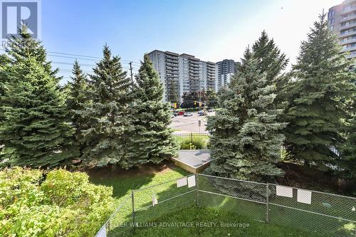 207 - 1 Emerald Lane, Vaughan, ON - Outdoor