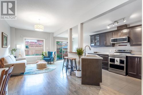 1037 Fernridge Common, Burlington (Bayview), ON - Indoor Photo Showing Kitchen