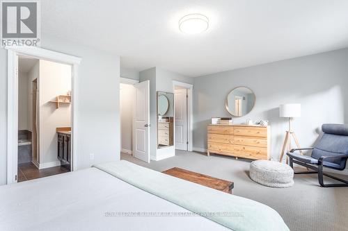 1037 Fernridge Common, Burlington, ON - Indoor Photo Showing Bedroom