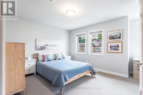 1037 Fernridge Common, Burlington (Bayview), ON - Indoor Photo Showing Bedroom