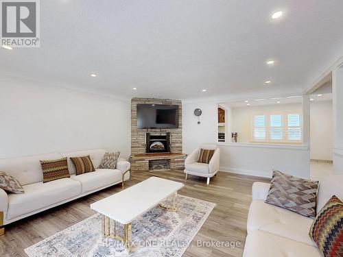 19 Orlanda Road, Hamilton, ON - Indoor Photo Showing Living Room With Fireplace