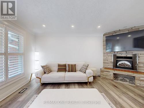 19 Orlanda Road, Hamilton (Stoney Creek), ON - Indoor Photo Showing Living Room With Fireplace