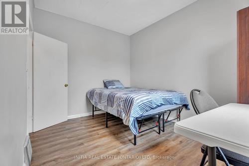 147 Wilson Avenue, London, ON - Indoor Photo Showing Bedroom