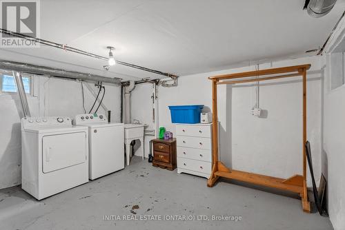 147 Wilson Avenue, London, ON - Indoor Photo Showing Laundry Room